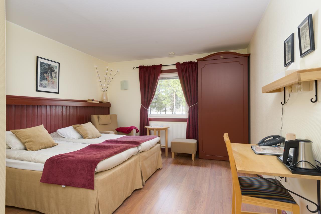 First Camp Moraparken Hotel Ngoại thất bức ảnh